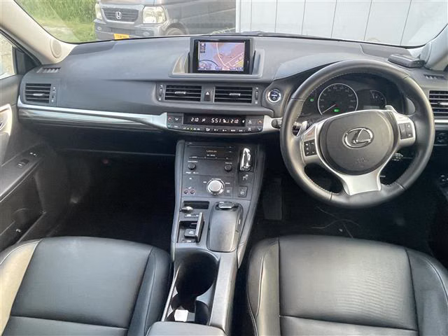LEXUS CT200H