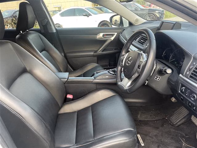 LEXUS CT200H