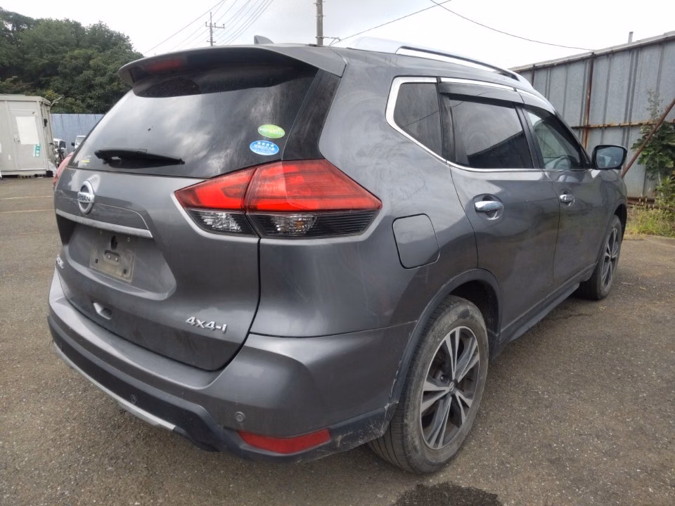 NISSAN X-TRAIL