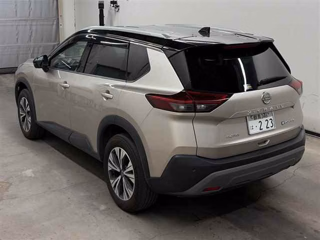 NISSAN X-TRAIL