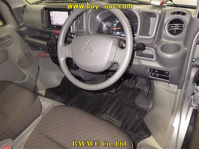 MITSUBISHI MINICAB