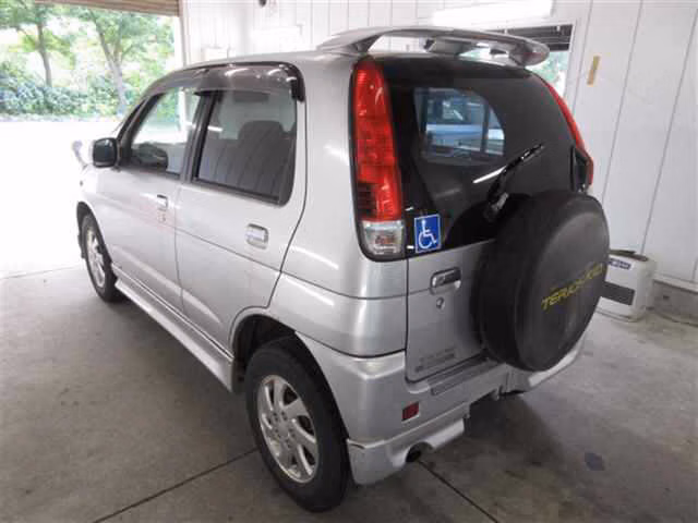 DAIHATSU TERIOS KID