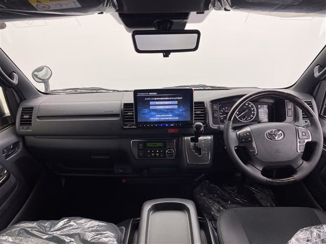TOYOTA REGIUS ACE