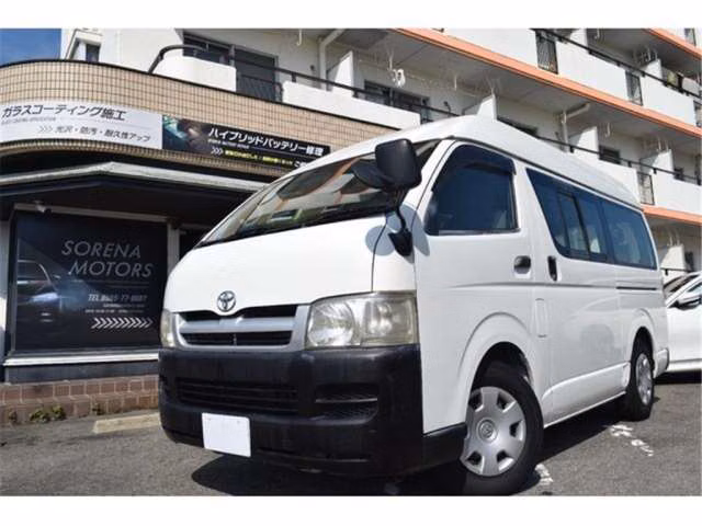TOYOTA REGIUS ACE