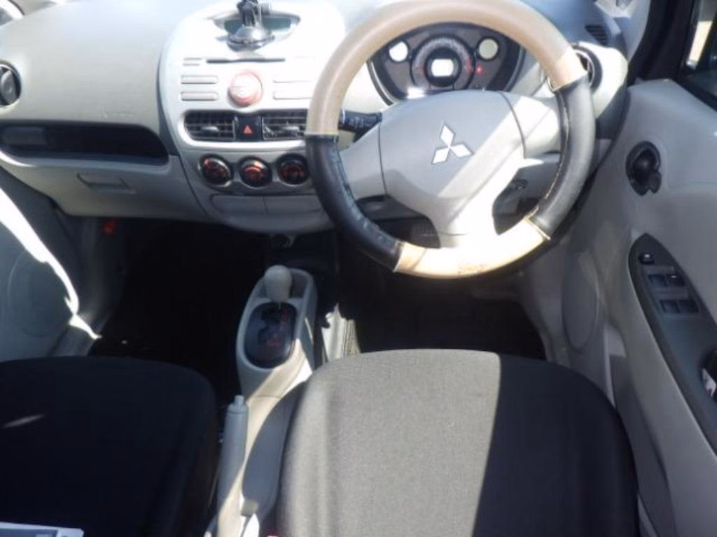MITSUBISHI I