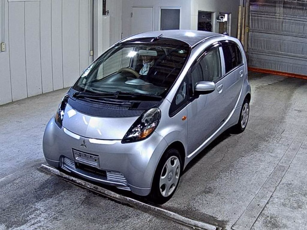 MITSUBISHI I