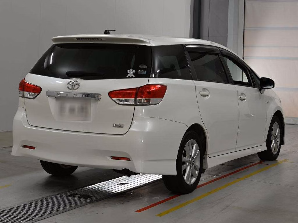 TOYOTA WISH