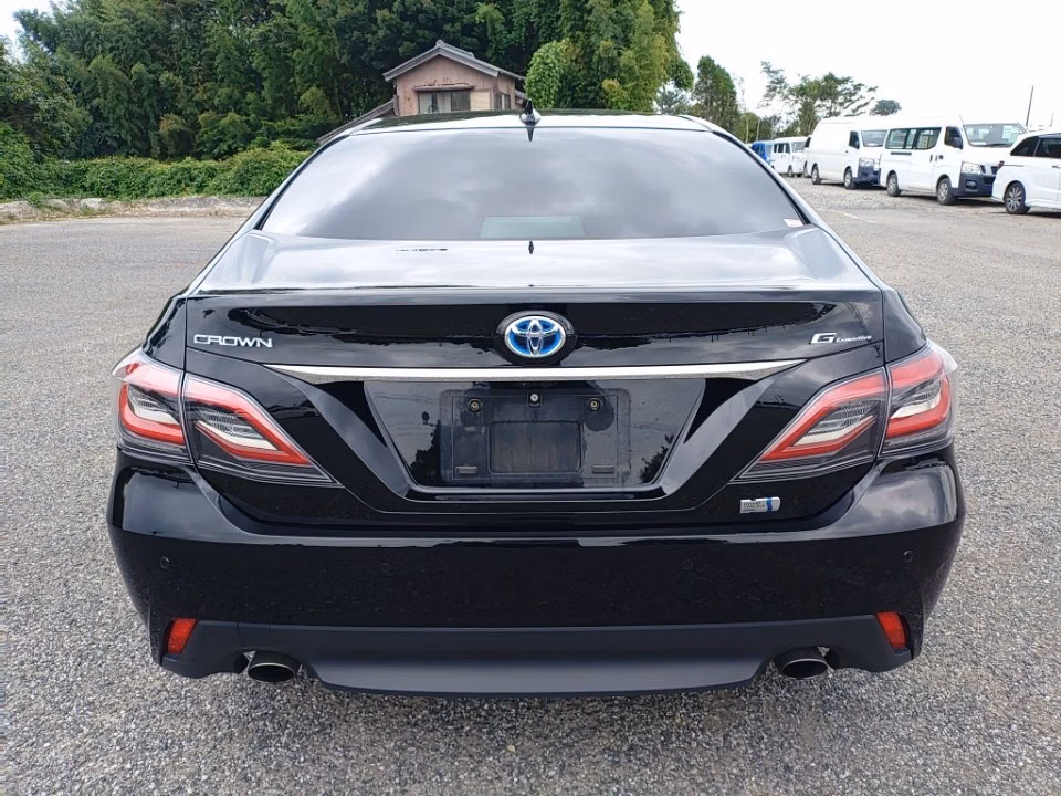 TOYOTA CROWN