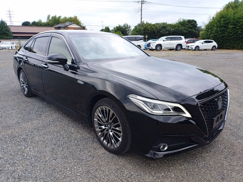 TOYOTA CROWN