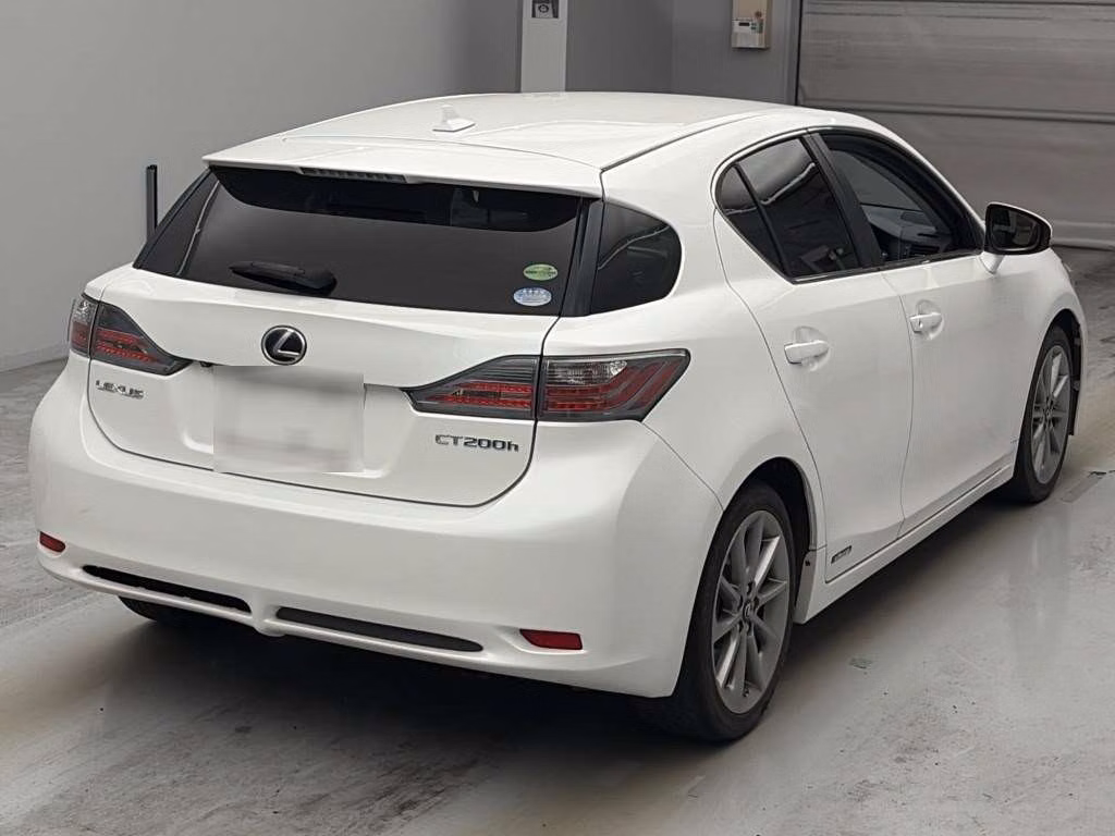 LEXUS CT200H