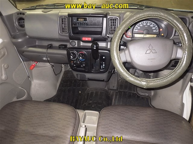 MITSUBISHI MINICAB