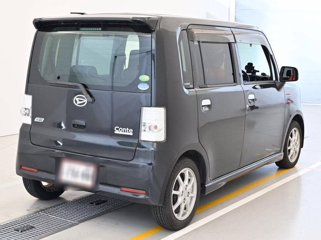 DAIHATSU MOVE CONTE
