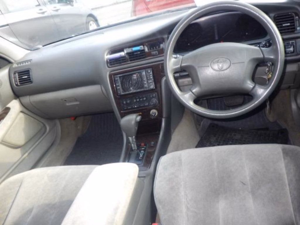 TOYOTA CHASER