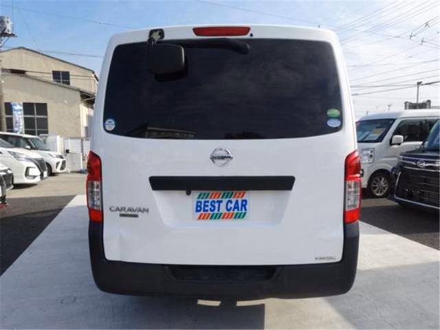 NISSAN NV350 CARAVAN