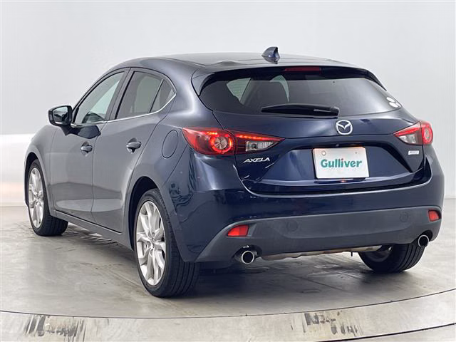 MAZDA AXELA
