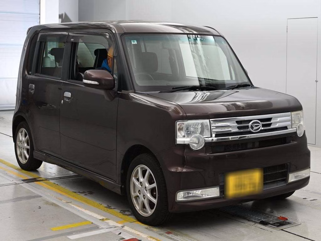 DAIHATSU MOVE CONTE
