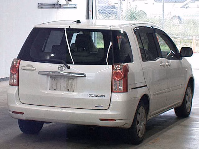 TOYOTA RAUM