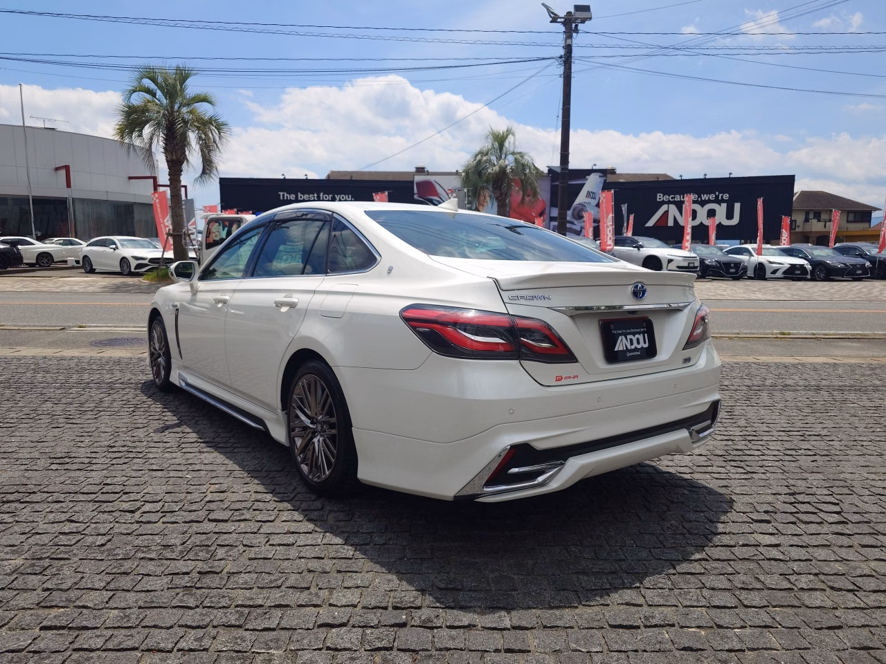 TOYOTA CROWN
