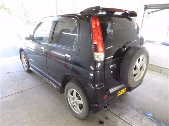 DAIHATSU TERIOS KID