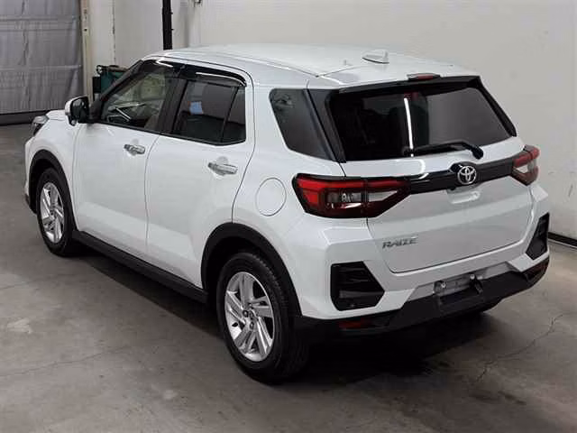 TOYOTA RAIZE