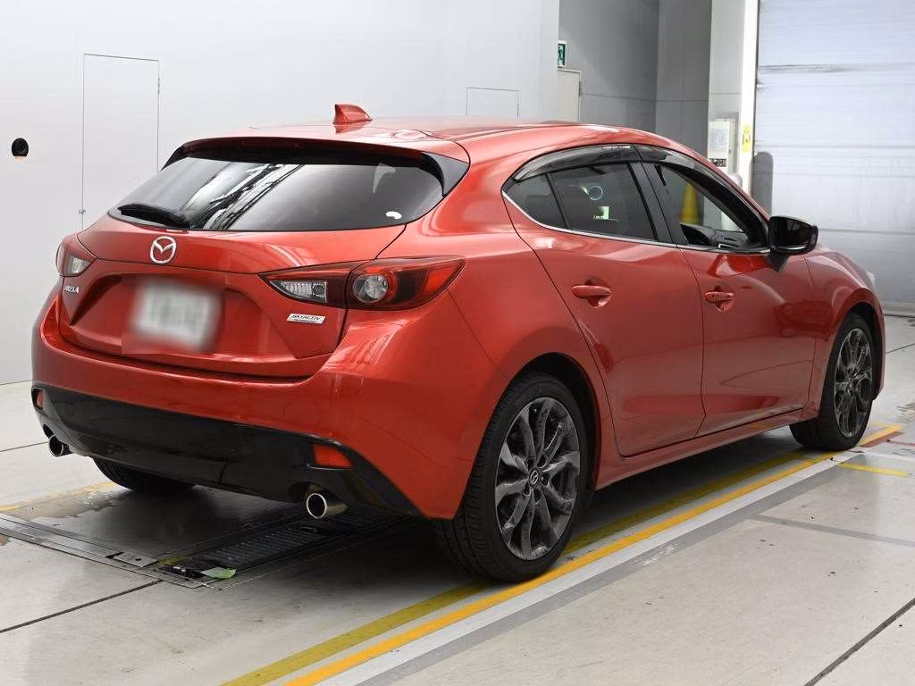 MAZDA AXELA