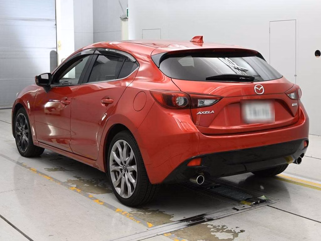 MAZDA AXELA