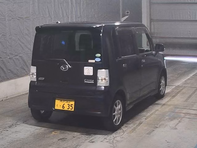 DAIHATSU MOVE CONTE
