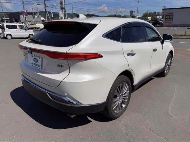 TOYOTA HARRIER