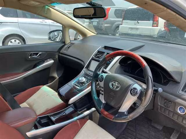 TOYOTA SAI