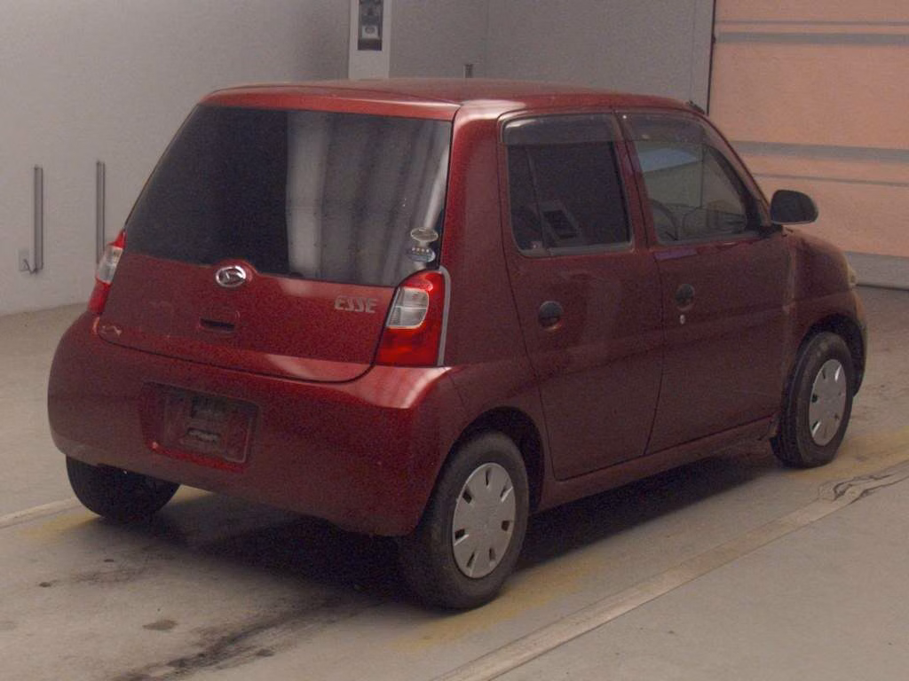 DAIHATSU ESSE