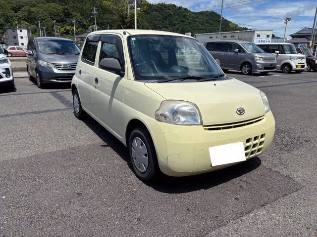 DAIHATSU ESSE