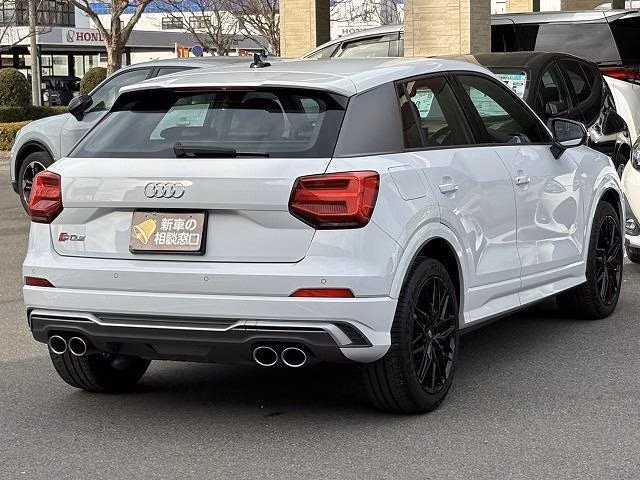 AUDI SQ2