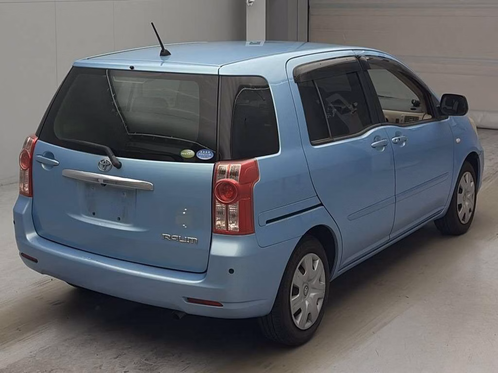 TOYOTA RAUM