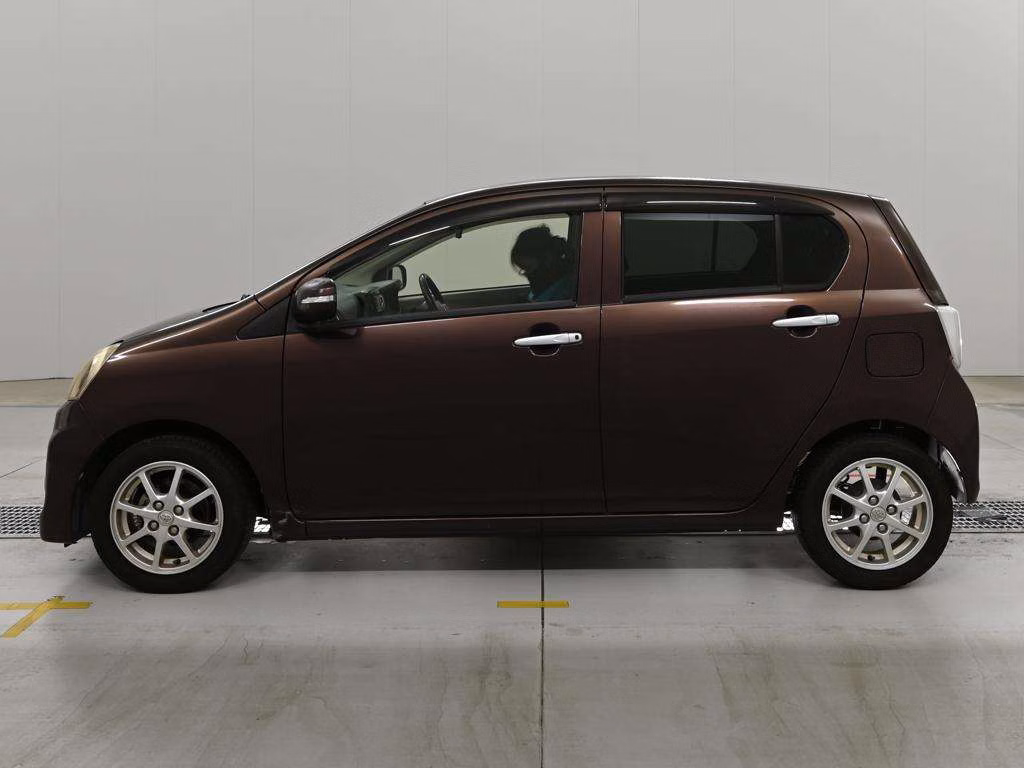 TOYOTA PIXIS EPOCH