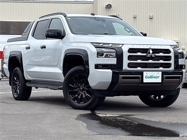 MITSUBISHI TRITON