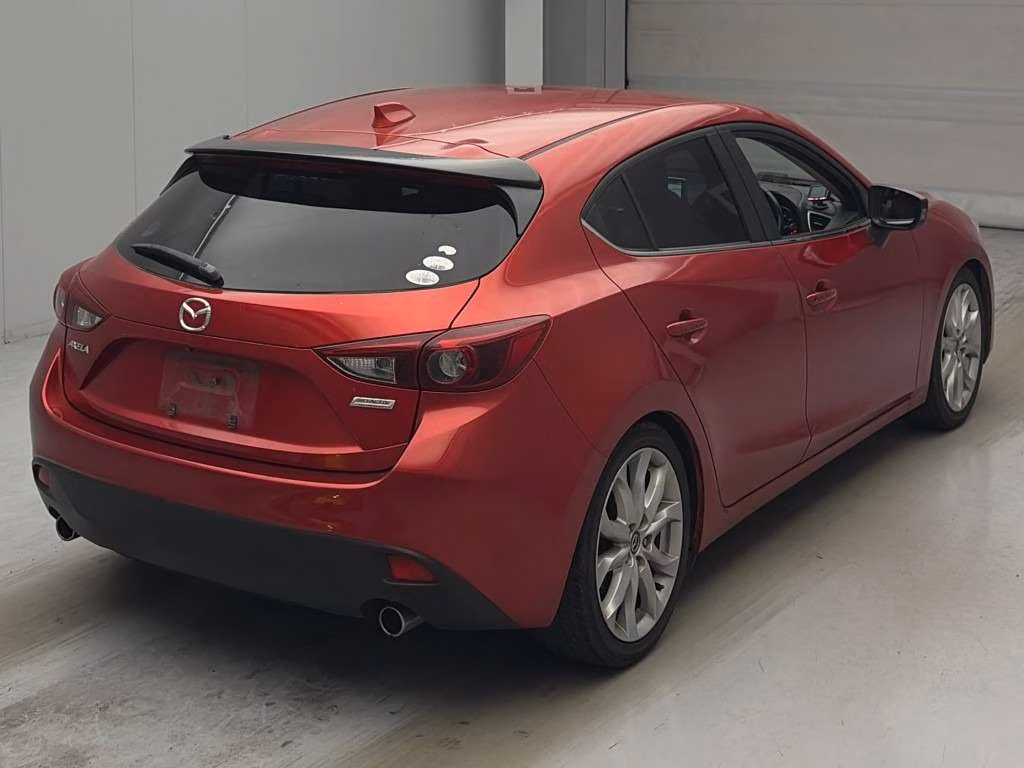 MAZDA AXELA