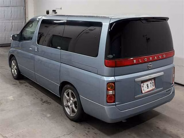 NISSAN ELGRAND