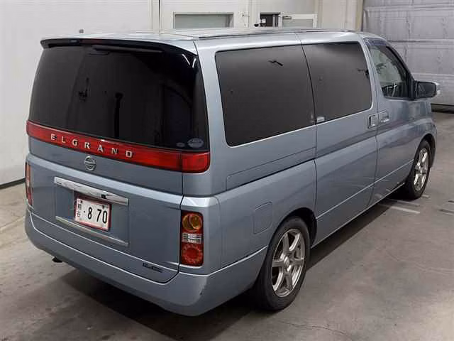 NISSAN ELGRAND