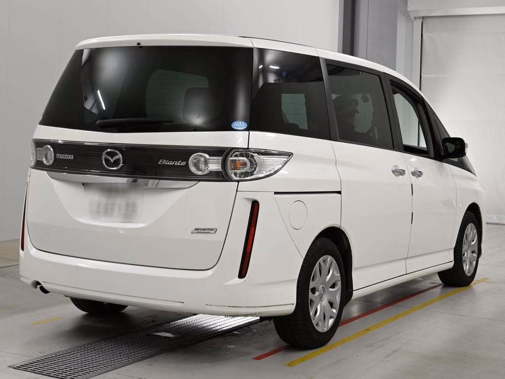 MAZDA BIANTE