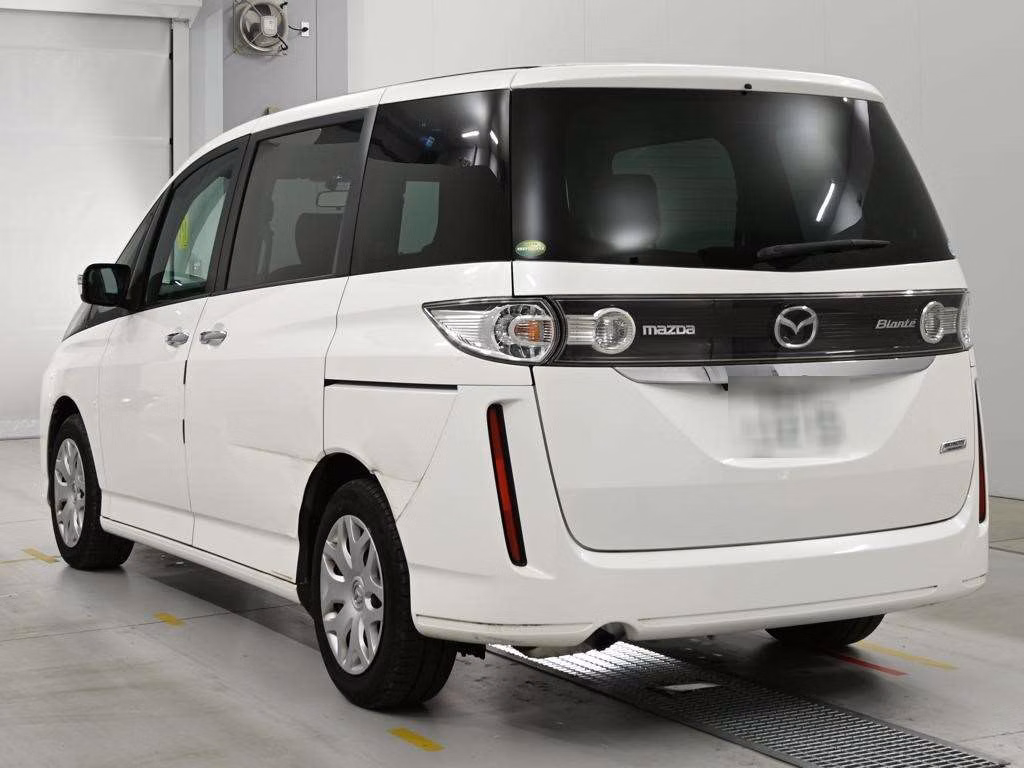 MAZDA BIANTE