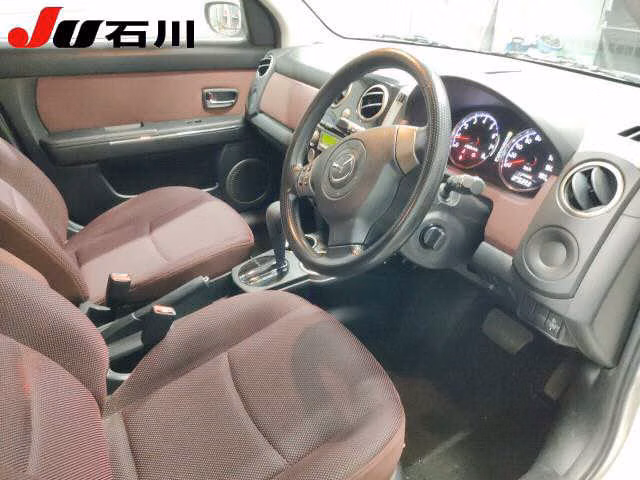MAZDA VERISA