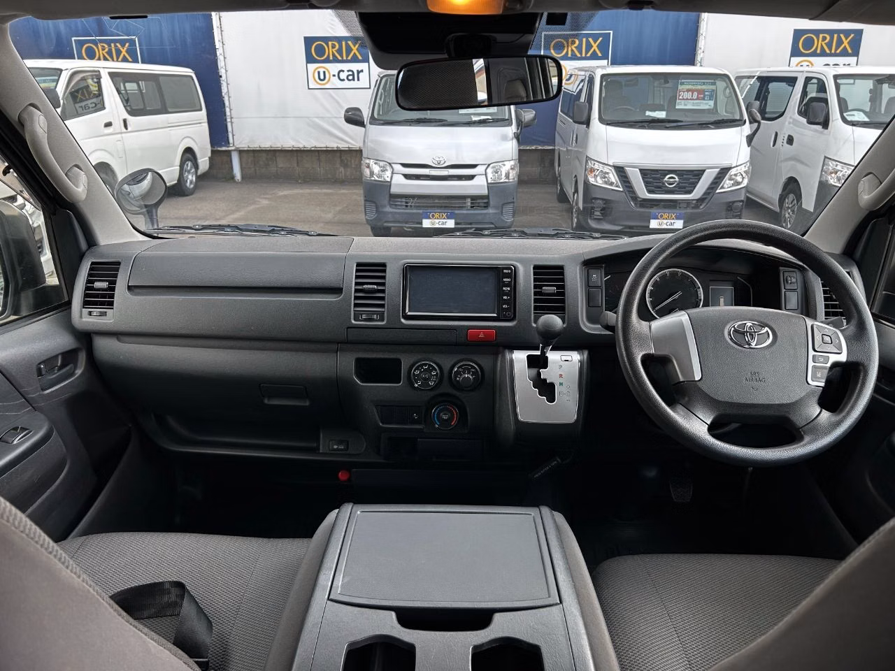 TOYOTA REGIUS ACE