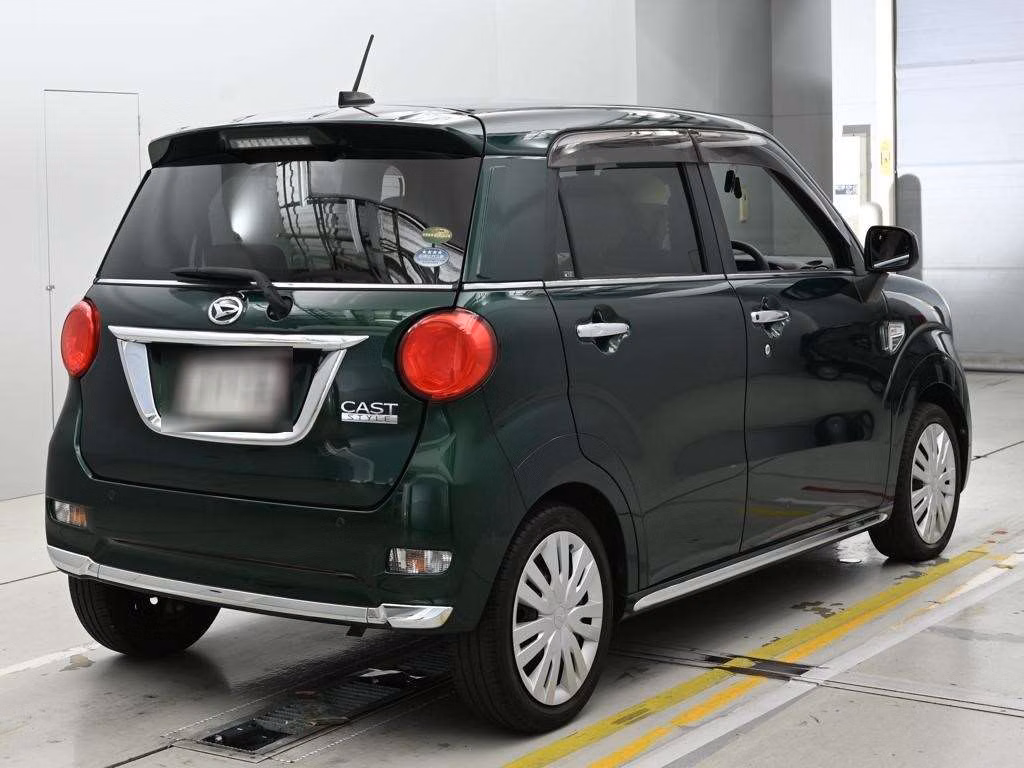 DAIHATSU CAST