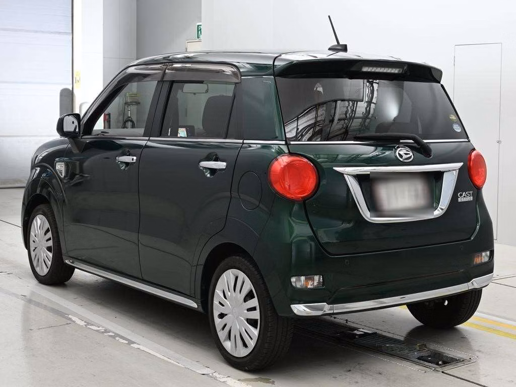 DAIHATSU CAST