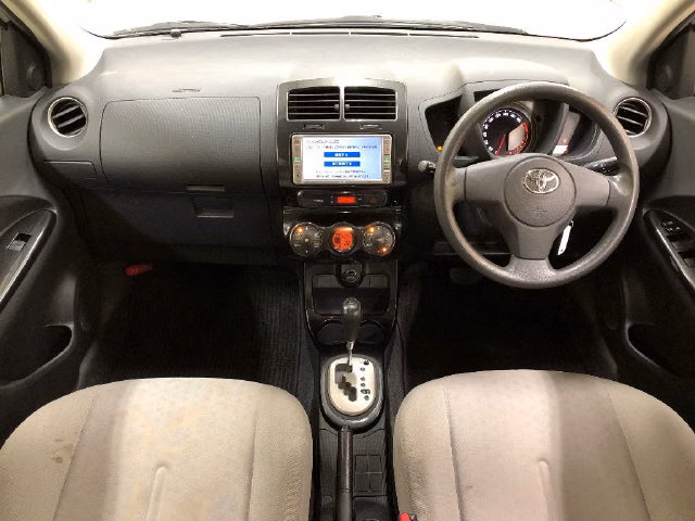 TOYOTA IST