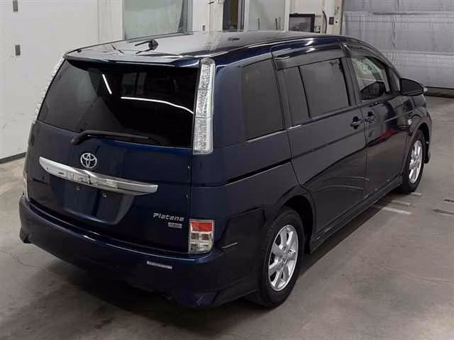 TOYOTA ISIS