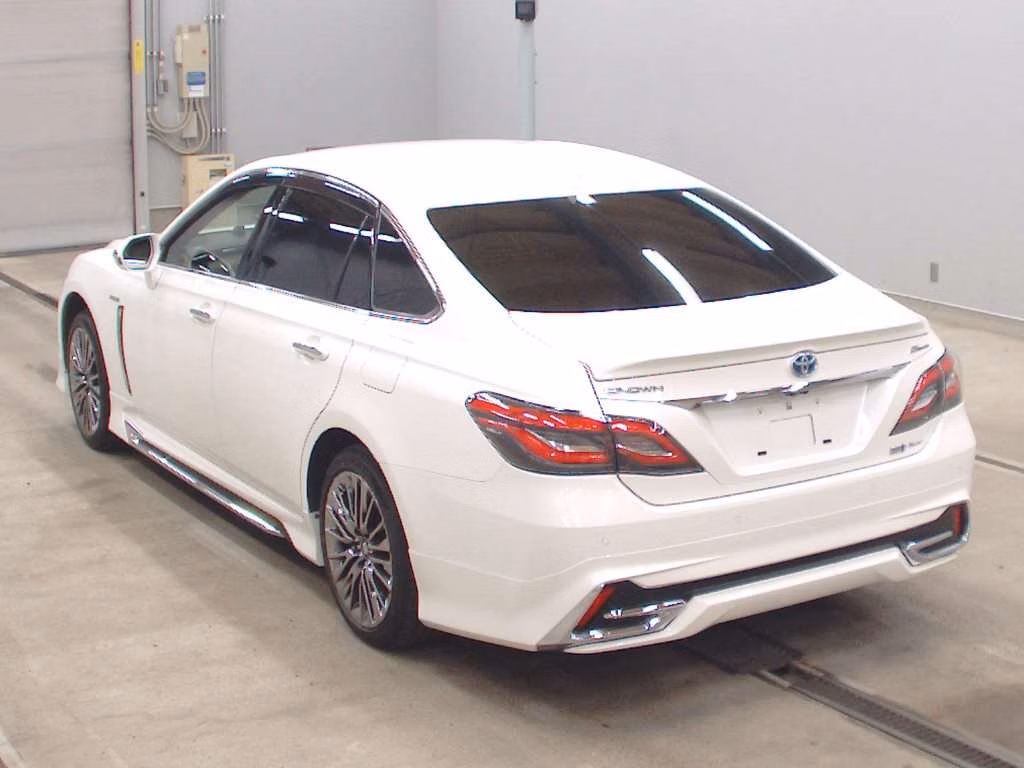 TOYOTA CROWN