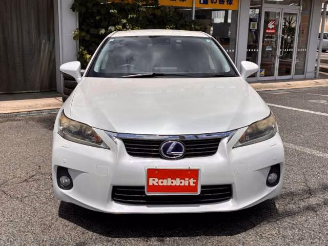 LEXUS CT200H