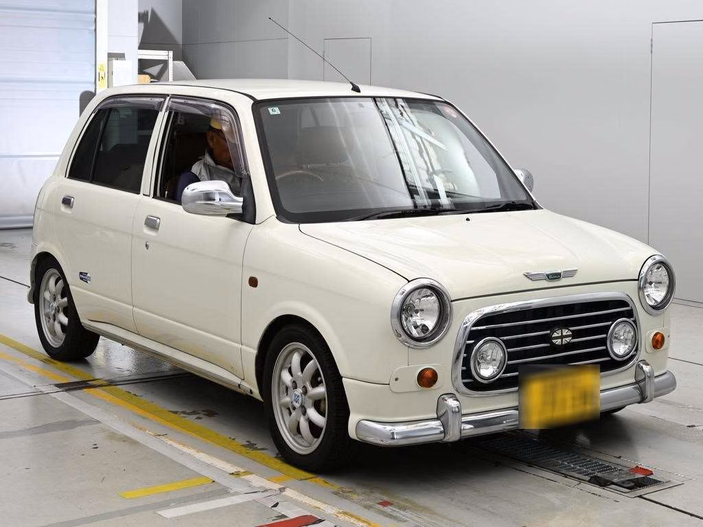 DAIHATSU MIRA GINO