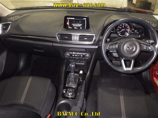 MAZDA AXELA